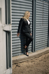 LA SUITs Sorte habitbukser, se også tilhørende blazer