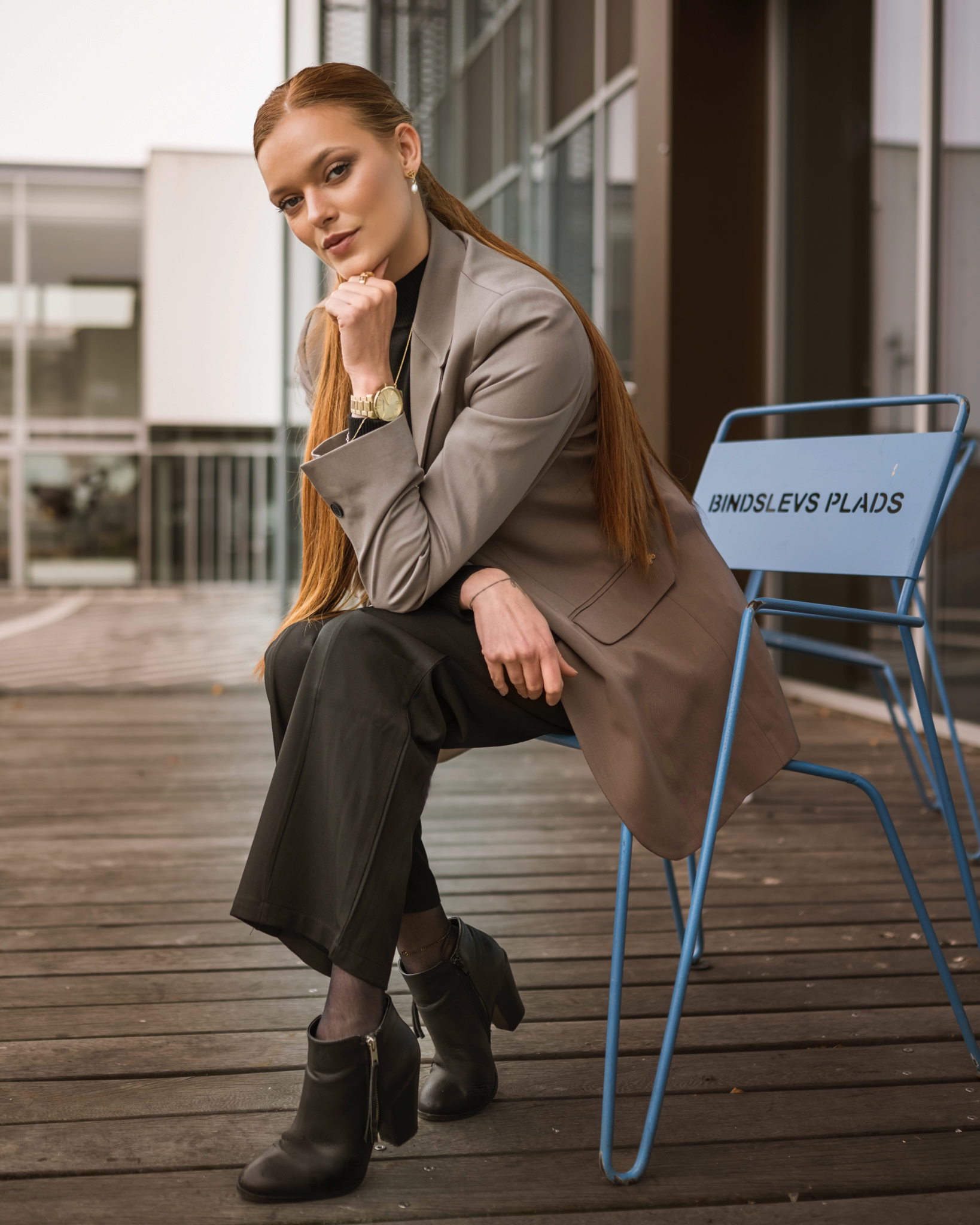LA SUITs oversized taupe blazer til kvinder