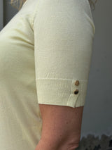 Lemon Knit Tee – Blød elegance i sommerens farve