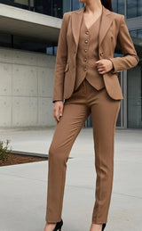 Dame jakkesæt i Caramel farve