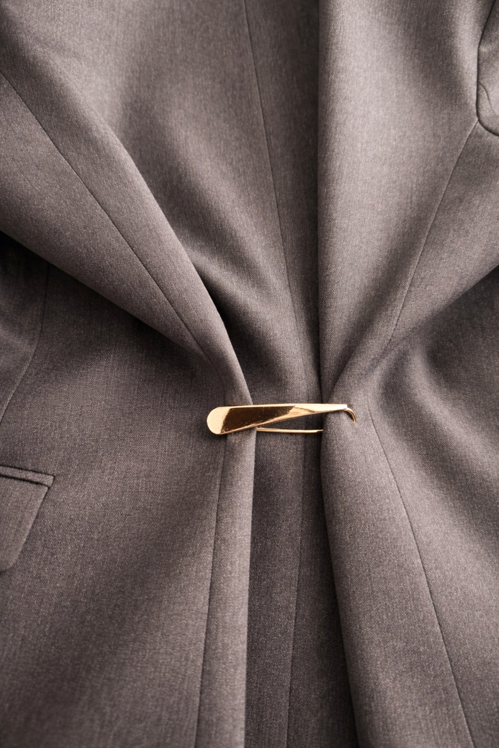 Apollo Broche