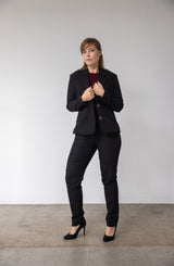 Figursyet Blazer i sort