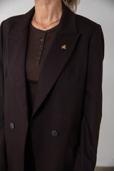Espresso Brun Kvindeblazer Med Matchende Knapper.