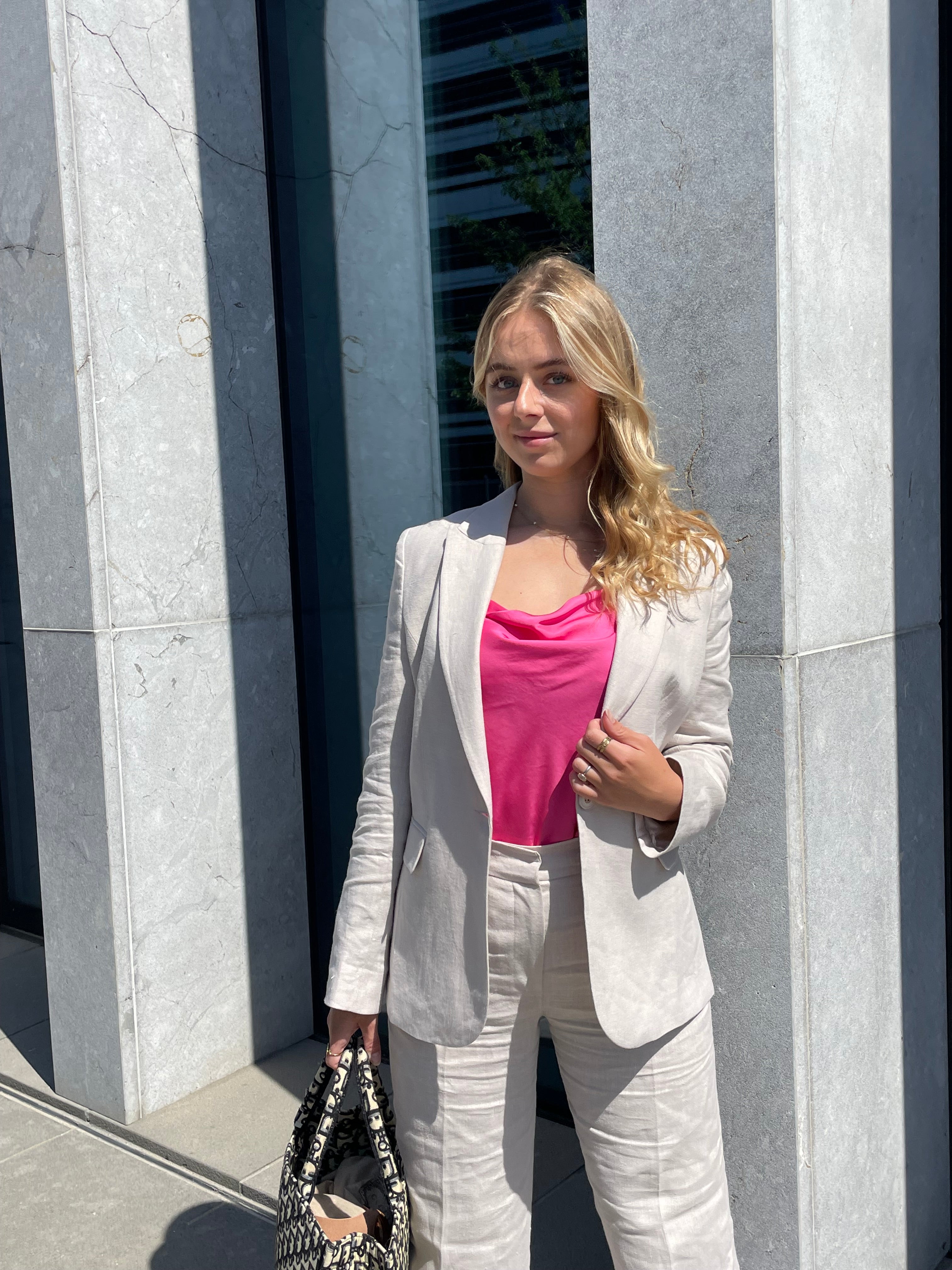 LA SUITs hvide blazer i hør til kvinder