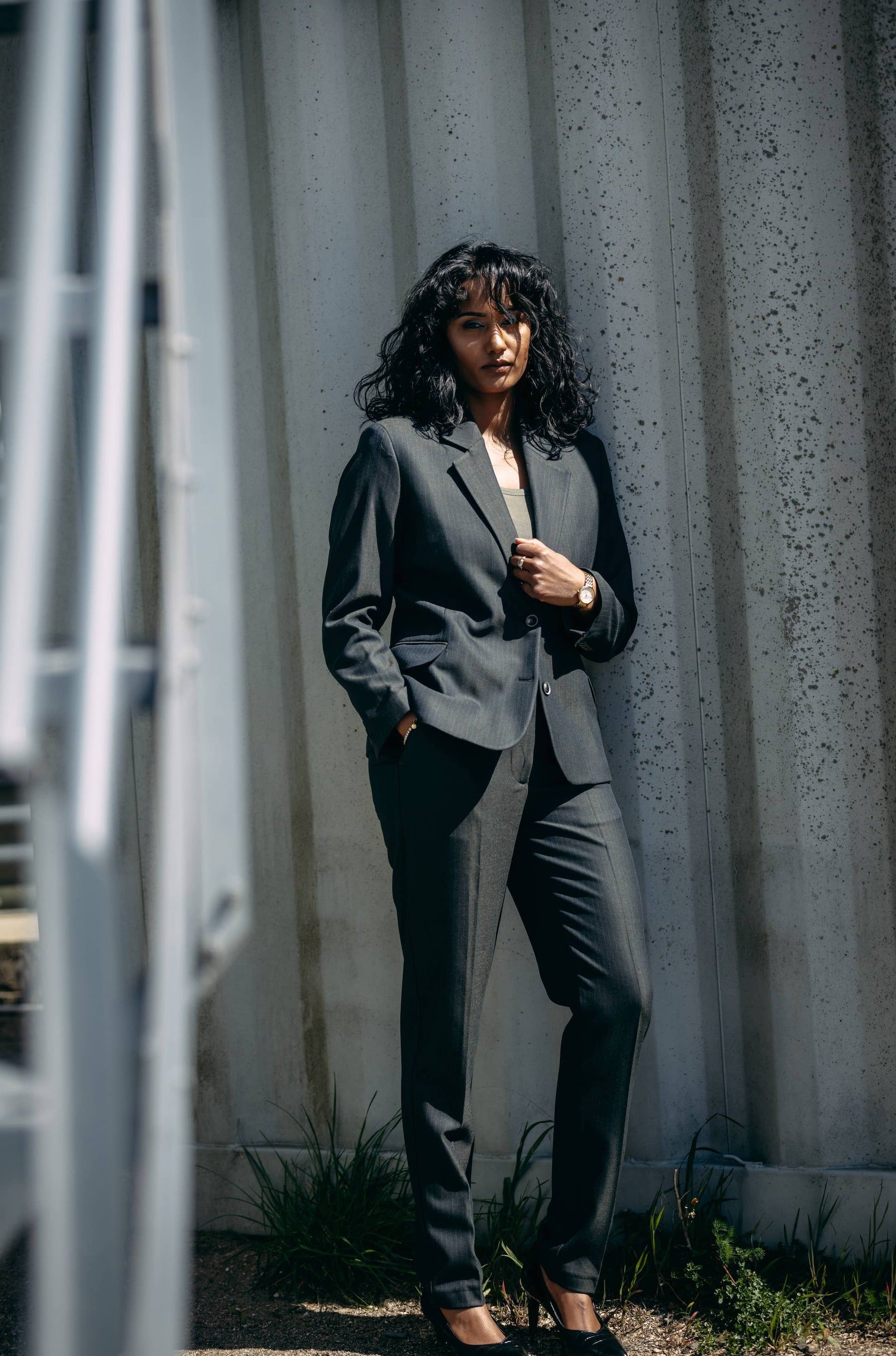 Grøn jakkesæt, Woman suit. elegant jakkesæt til kvinder over 35, hvor køber man kvalitetsjakkesæt til kvinder, kvalitets jakkesæt til kvinder