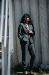 Grøn jakkesæt, Woman suit. elegant jakkesæt til kvinder over 35, hvor køber man kvalitetsjakkesæt til kvinder, kvalitets jakkesæt til kvinder