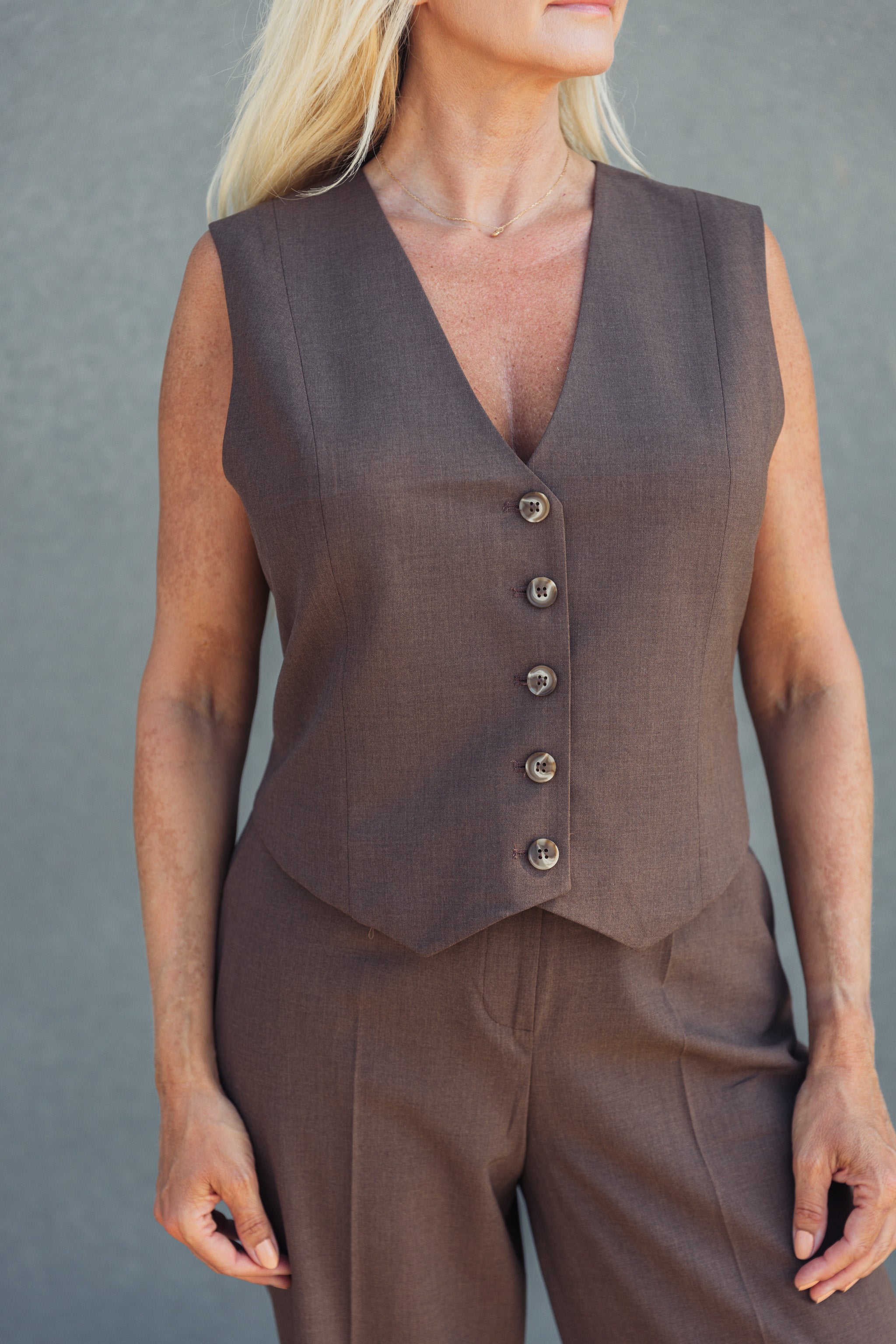 LA SUITs brune vestsæt til kvinder