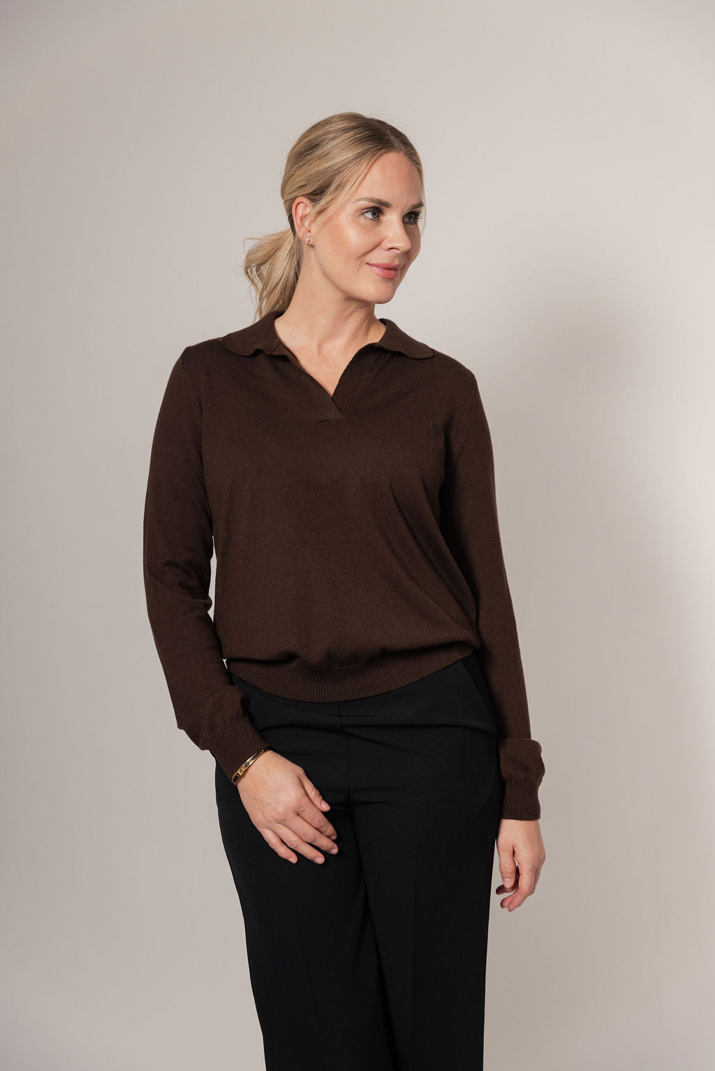 Brun polo til kvinder