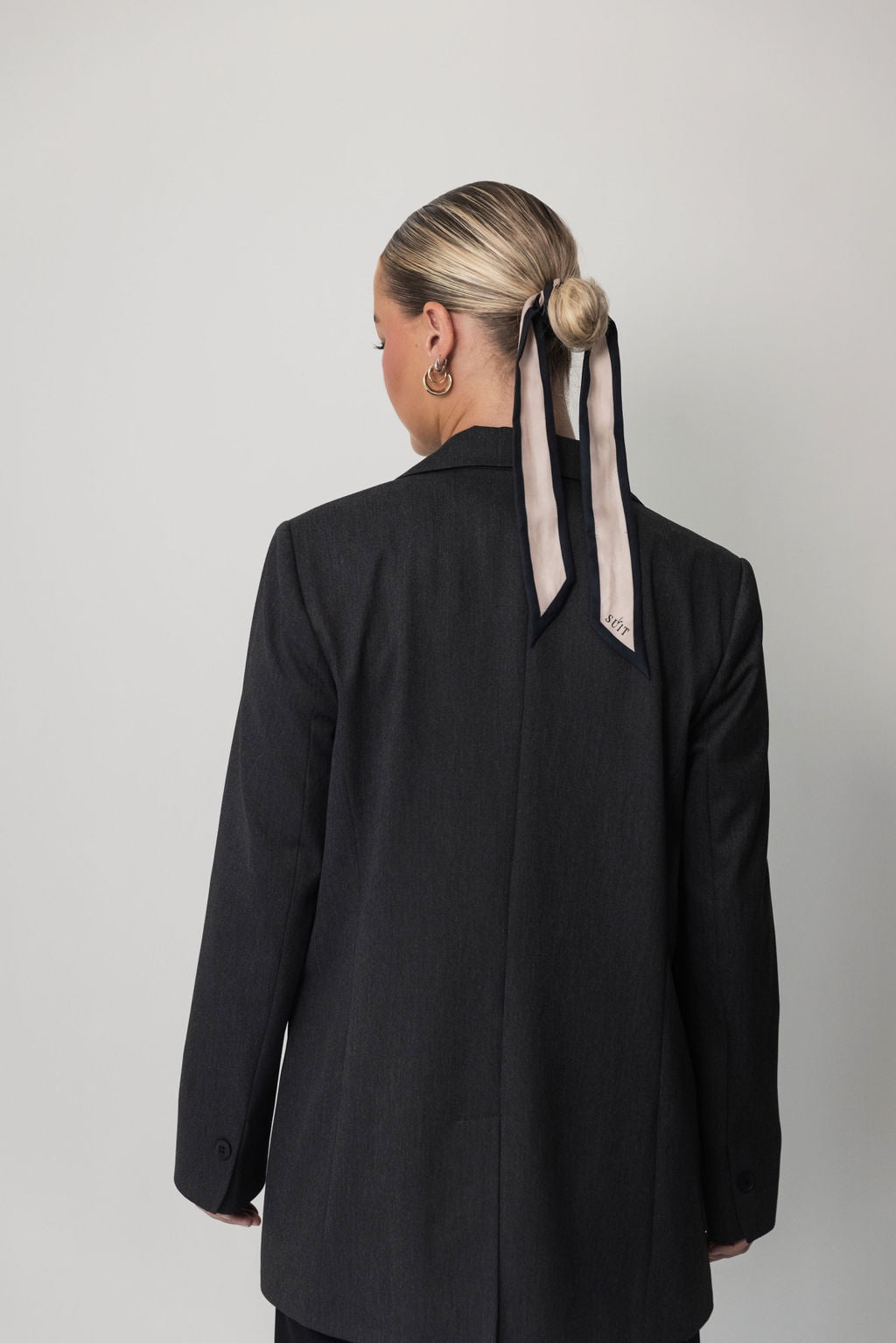 LA SUITs silke twilly 