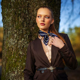 LA SUITs stribede marineblå silketørklæde