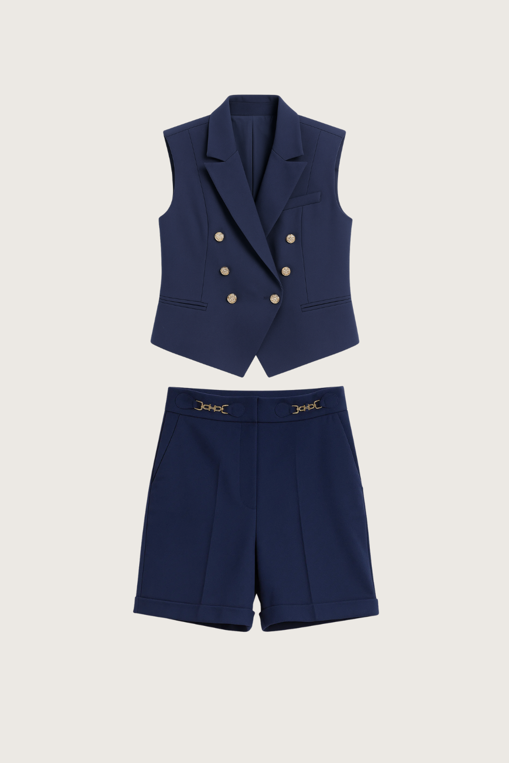 Blå vest og shorts