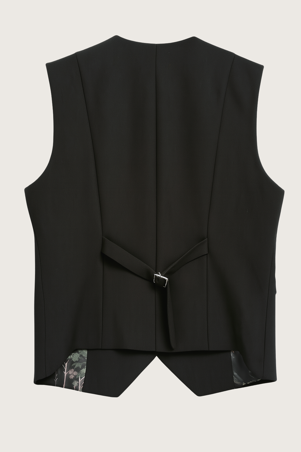 Kvinde vest i sort