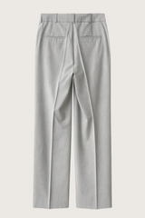 Vest og bukser i grå