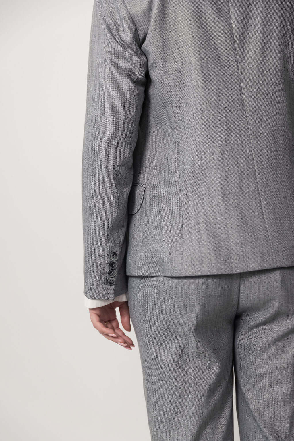 LA SUITs grå jakkesæt til kvinder