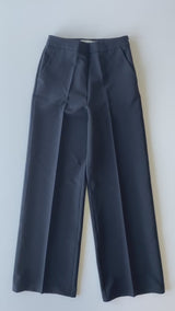 Video_sorte vide bukser til kvinder LA SUIT