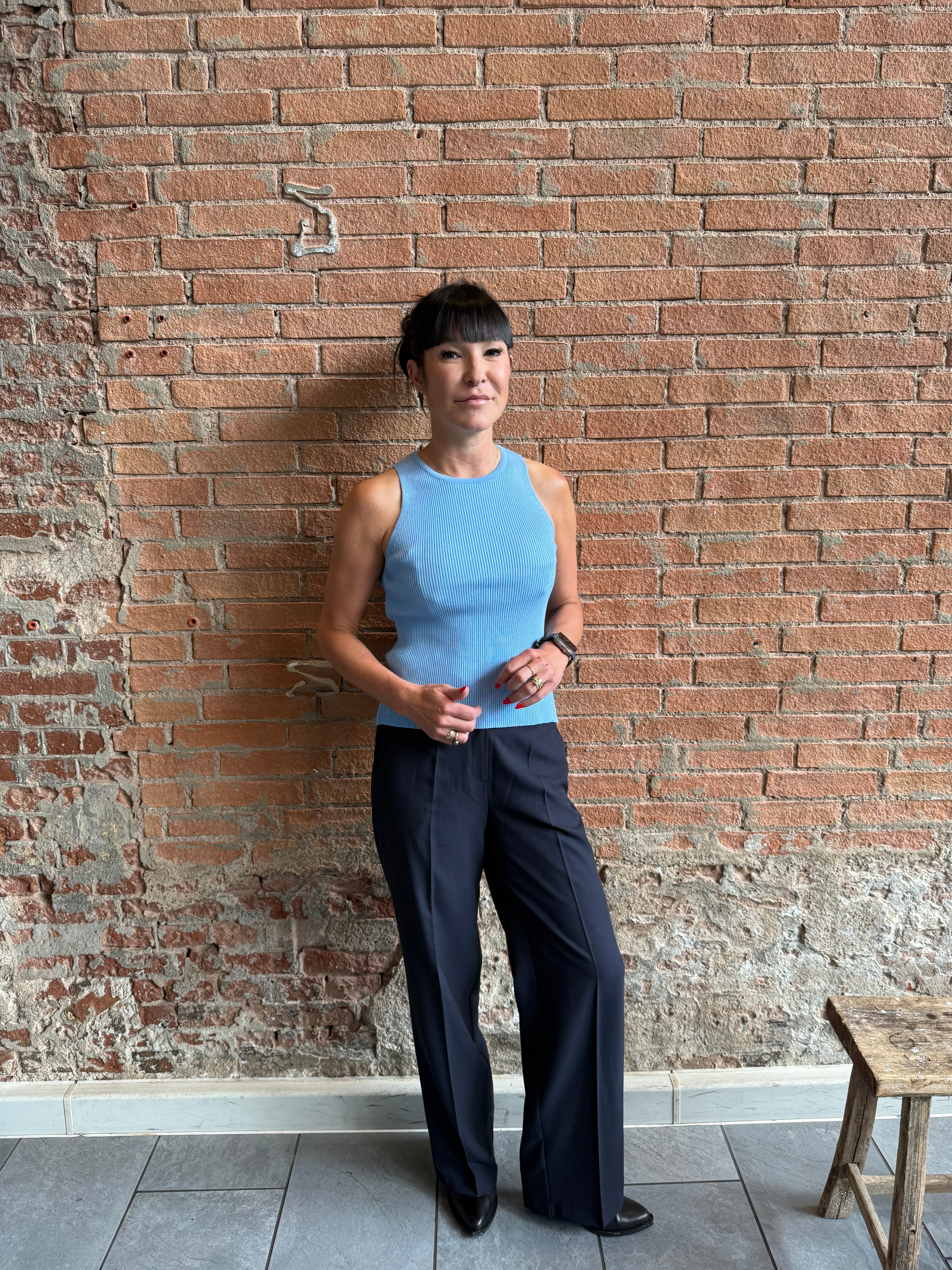 kvinde top i blå til sommer