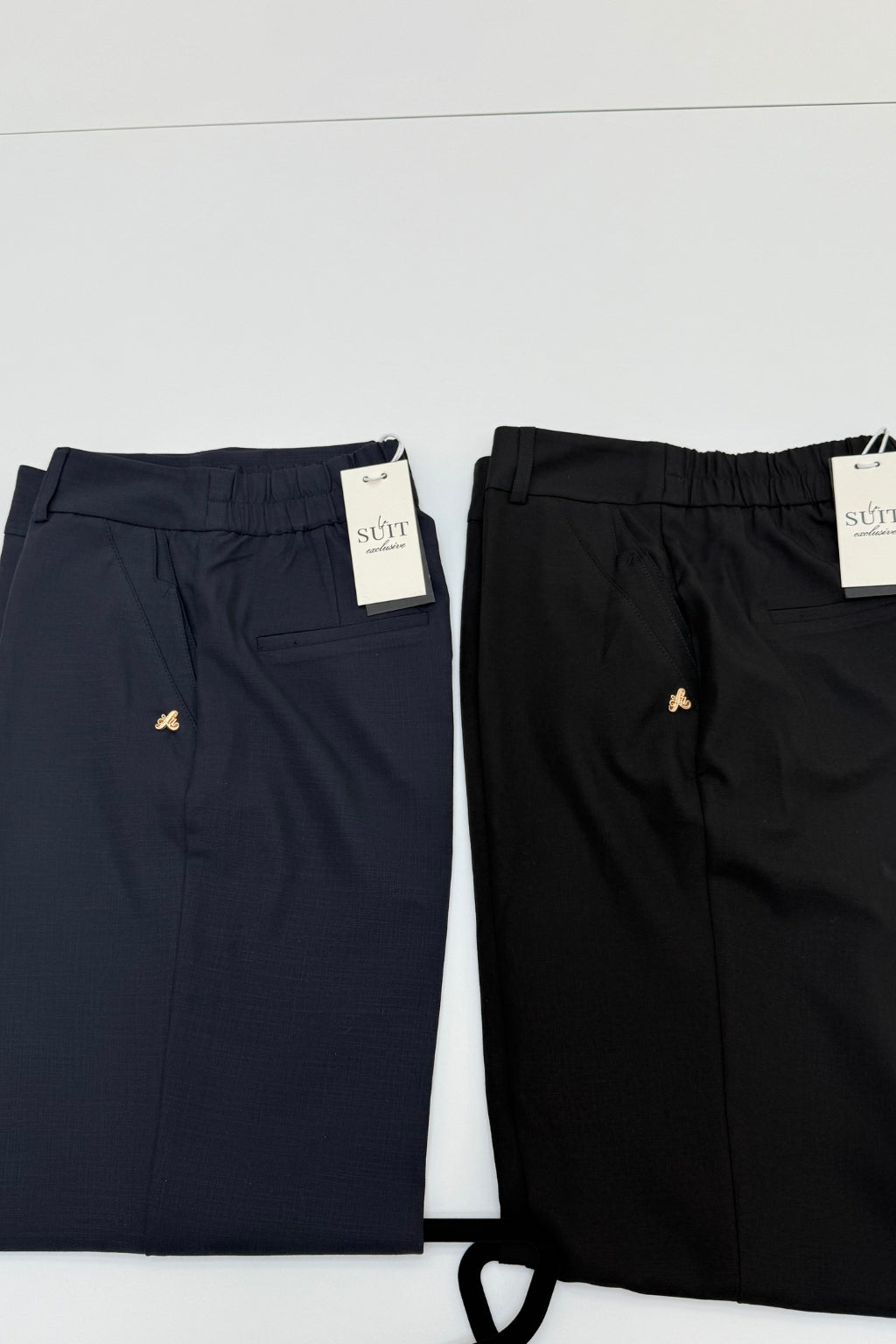 Form & Frihed bukser i navy